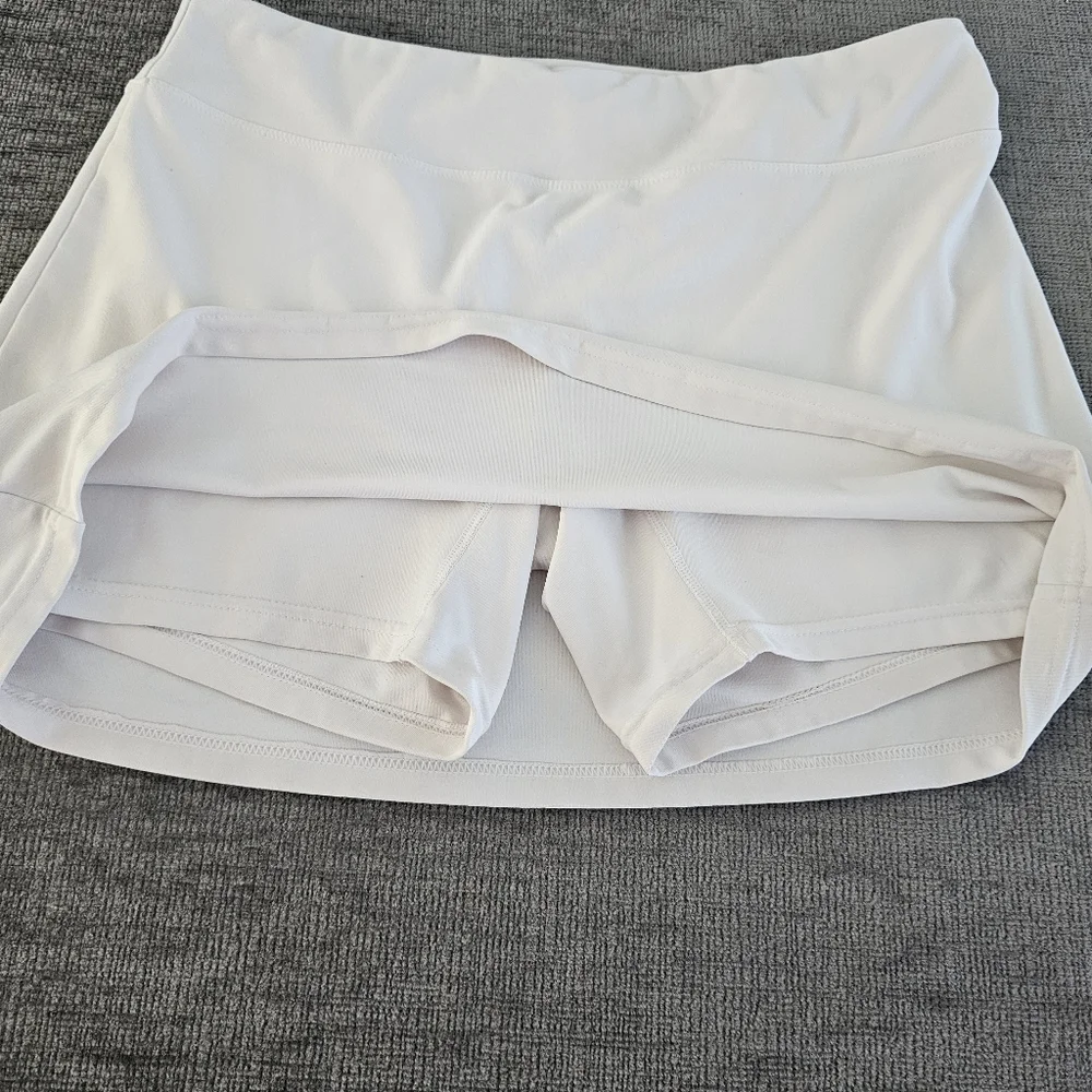 Nike Women's White Mini Skort - Picture 3 of 5